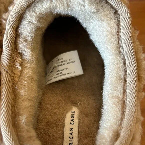 NWOT American Eagle AE Sherpa Platform Slipper Clogs Beige Tan Womens Sz 6 - Picture 8 of 11